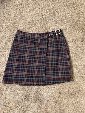Brandy Melville Plaid Mini Skirt in Navy, Burgundy, and Gray with Side Buckle